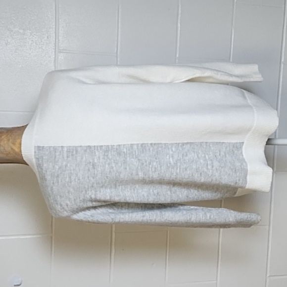 Staccato Winter White Gray Marled Color Blocked Casual Crewneck Sweater - Picture 2 of 10